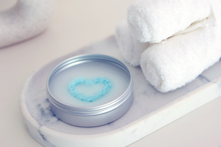 Brush & Powder Cleanser Soap Sponge 