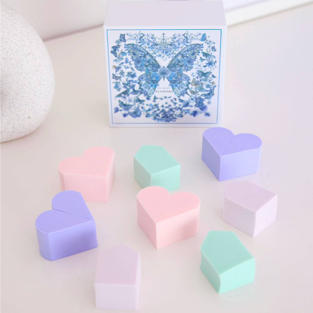 Eight foundation sponges included in the professional makeup artist bundle